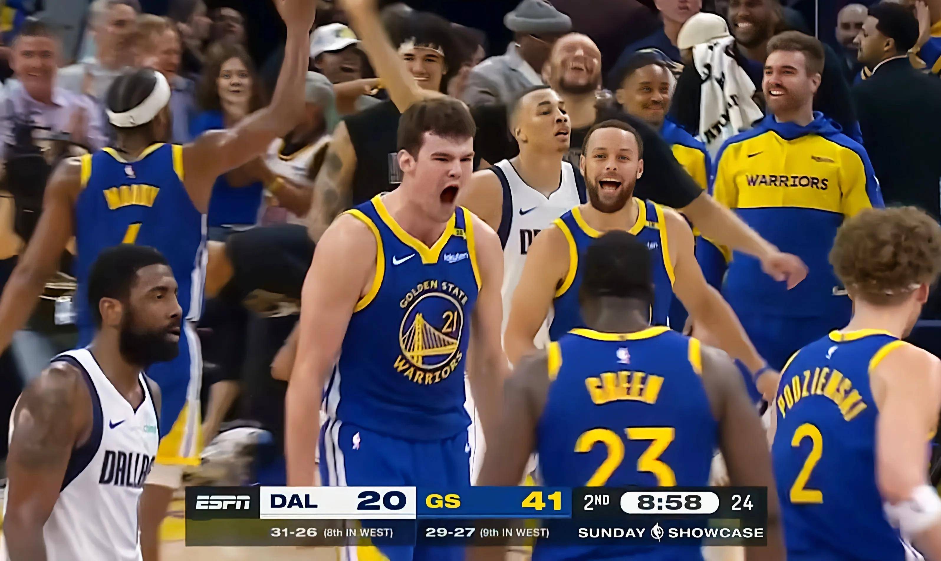 勇士击败骑士,取得两连胜 勇士击败骑士,取得两连胜