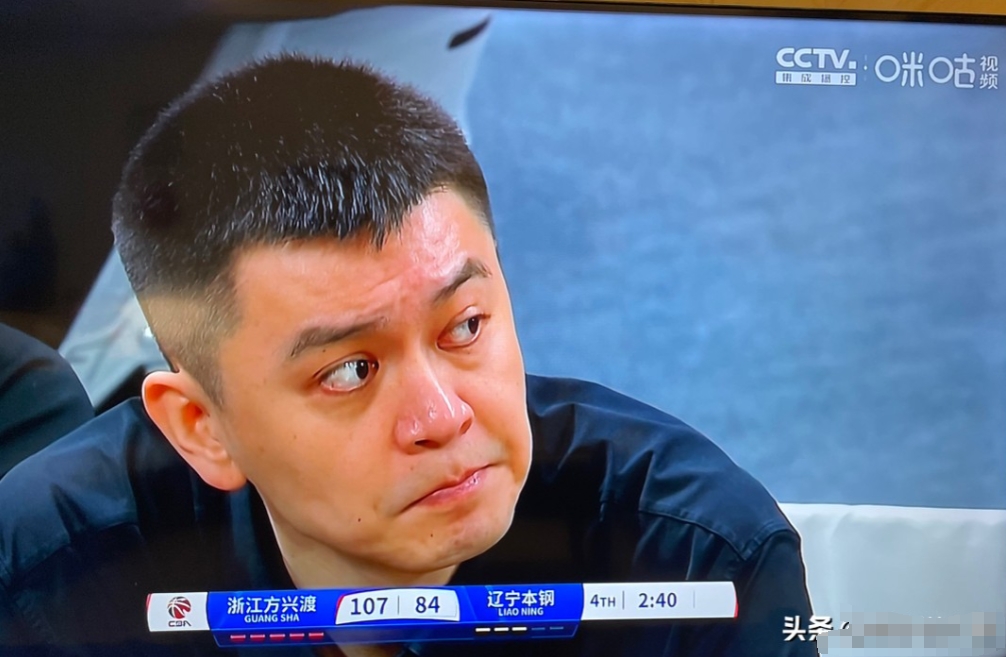 浙江队碾压鹈鹕，张镇麟统治全场