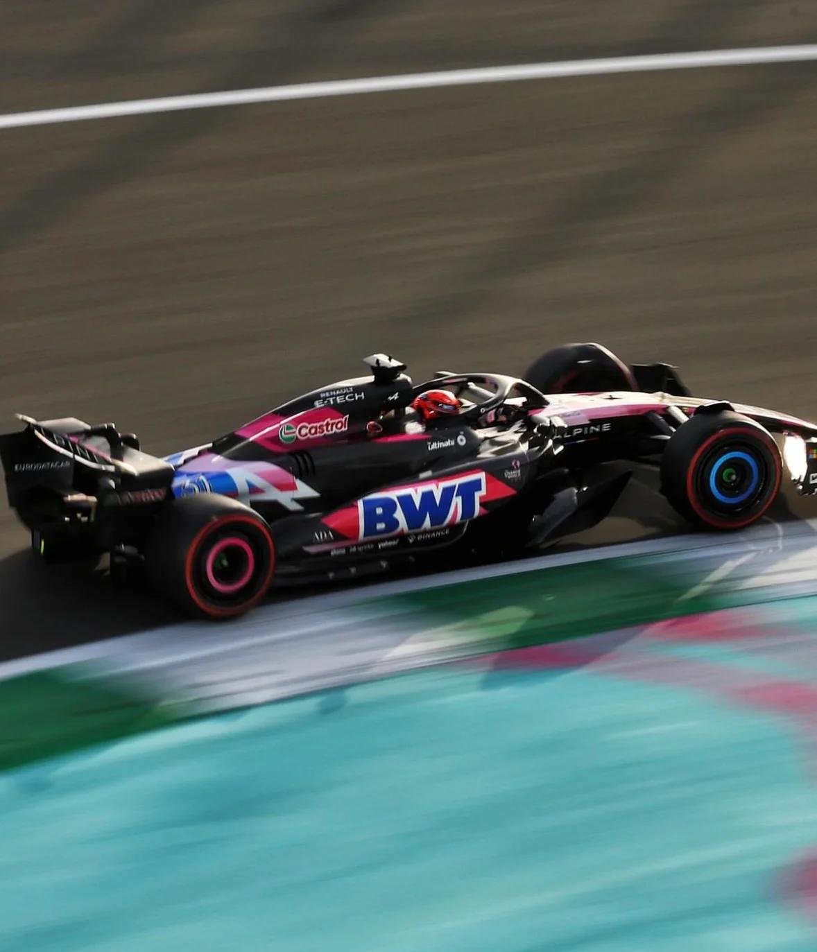 红牛二队逆转雷诺车队，汉密尔顿惊艳四座