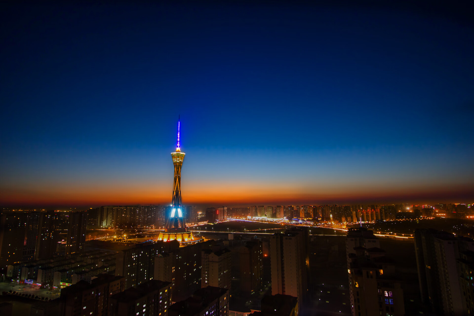 沉默高塔,当戈贝尔用防守谱写季后赛决胜乐章