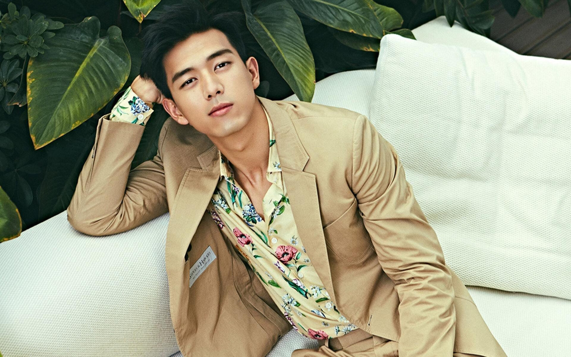 新疆队力克雄鹿夺魁,利拉德关键先生定乾坤