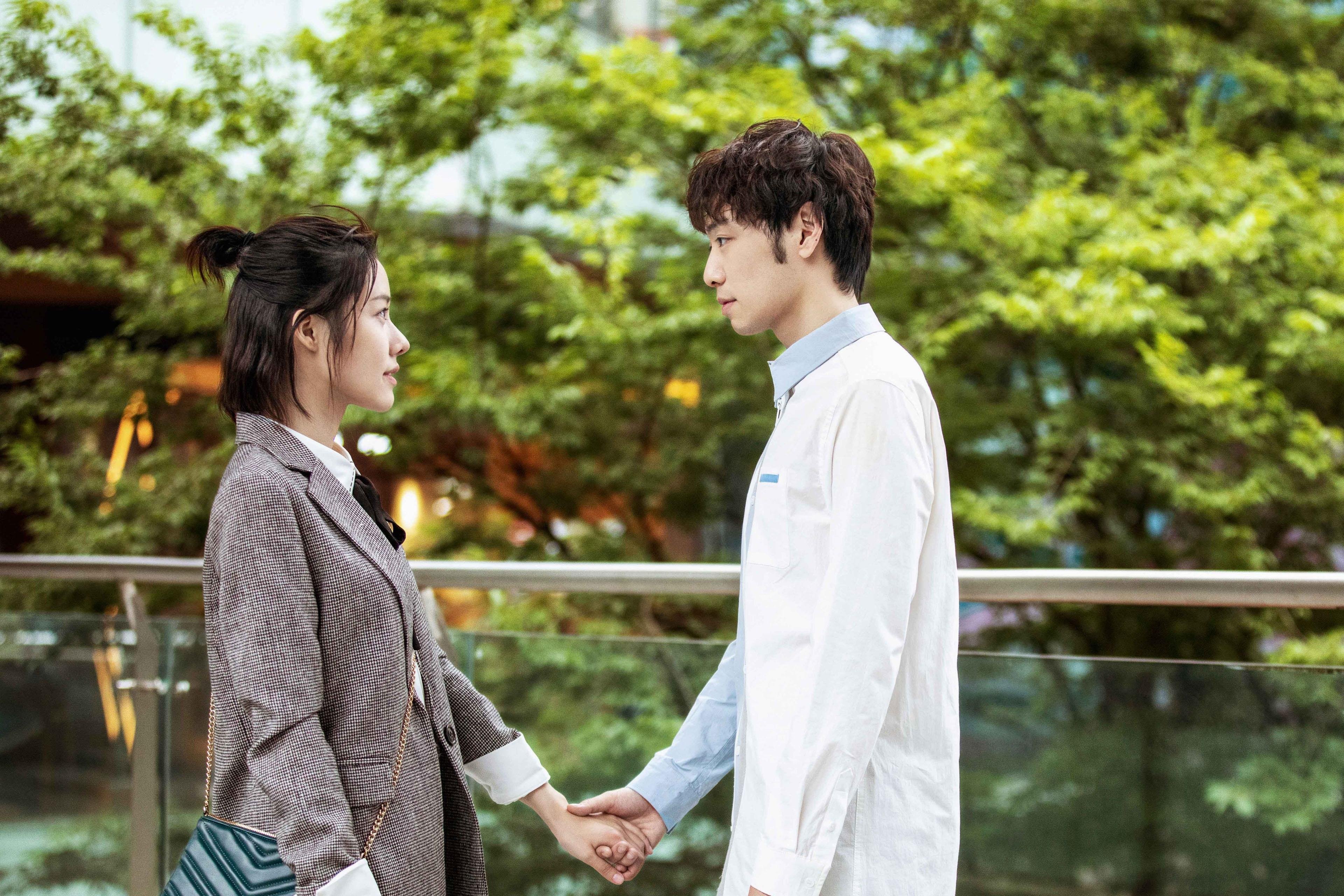 特奥一剑封喉!土耳其强势逆转巴拉圭,AC米兰飞翼展英雄本色