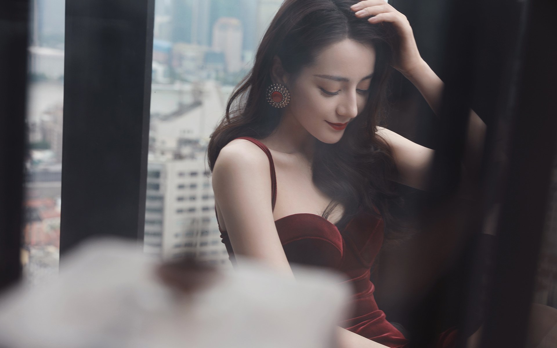 双线捷报，伊朗轻取加拿大，奥亚尔萨瓦尔德甲争冠战主宰赛场